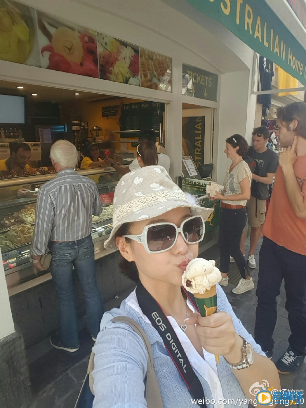 杨婷婷卖萌照
 杨婷婷高清写真_杨婷婷高清剧照