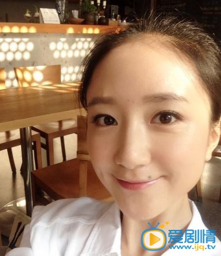 李倩卖萌照
 李倩高清写真_李倩高清剧照