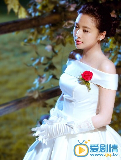 吴映洁婚纱照
 吴映洁高清写真_吴映洁高清剧照