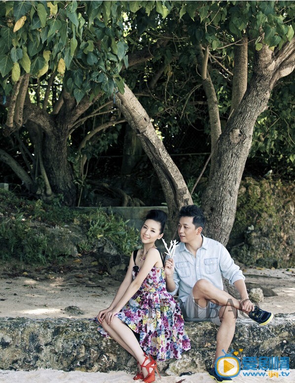 董洁和潘粤明婚纱照
 董洁高清写真_董洁高清剧照