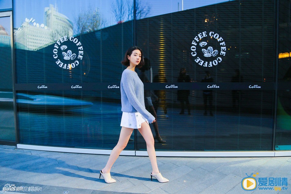 李溪芮街拍
 李溪芮高清写真_李溪芮高清剧照