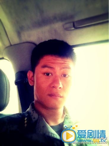李健生活照
 李健高清写真_李健高清剧照