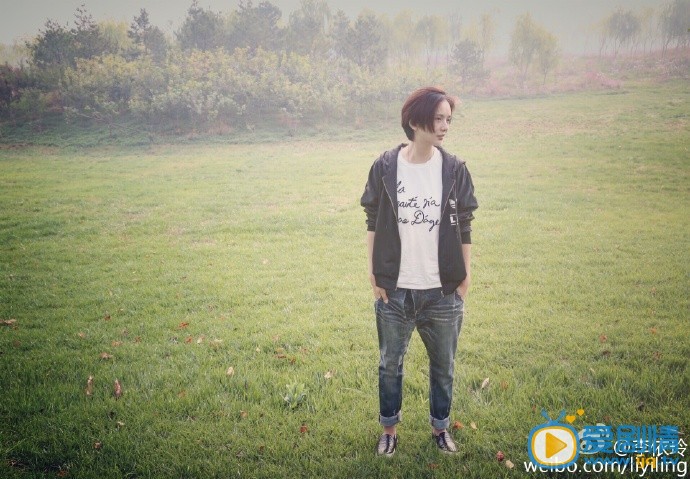 李依玲生活照
 李依玲高清写真_李依玲高清剧照