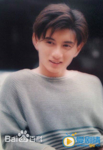 吴奇隆青涩少年照
 吴奇隆高清写真_吴奇隆高清剧照
