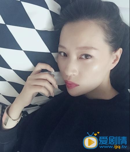 吴乙彤生活照
 吴乙彤高清写真_吴乙彤高清剧照