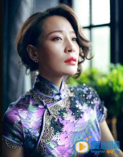 吴乙彤旗袍照
 吴乙彤高清写真_吴乙彤高清剧照