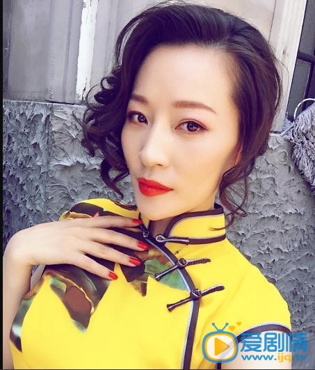 吴乙彤旗袍照
 吴乙彤高清写真_吴乙彤高清剧照