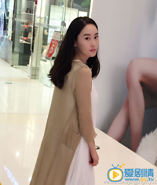 李小晶生活照
 李小晶高清写真_李小晶高清剧照