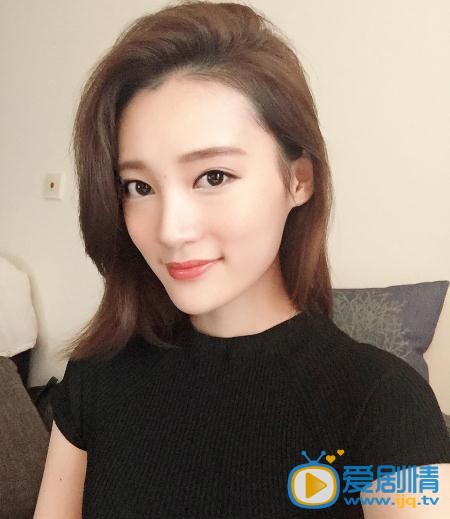金梦阳子生活照
 金梦阳子高清写真_金梦阳子高清剧照