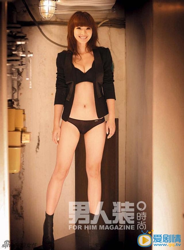 柳岩坦胸露乳
 柳岩高清写真_柳岩高清剧照