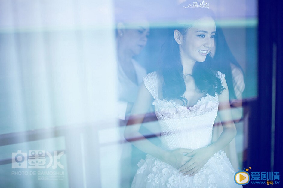 佟丽娅婚纱照
 佟丽娅高清写真_佟丽娅高清剧照