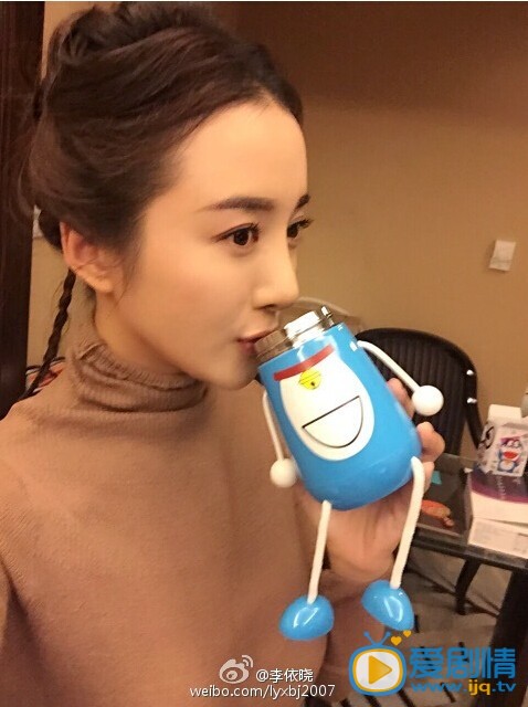 李依晓生活照
 李依晓高清写真_李依晓高清剧照