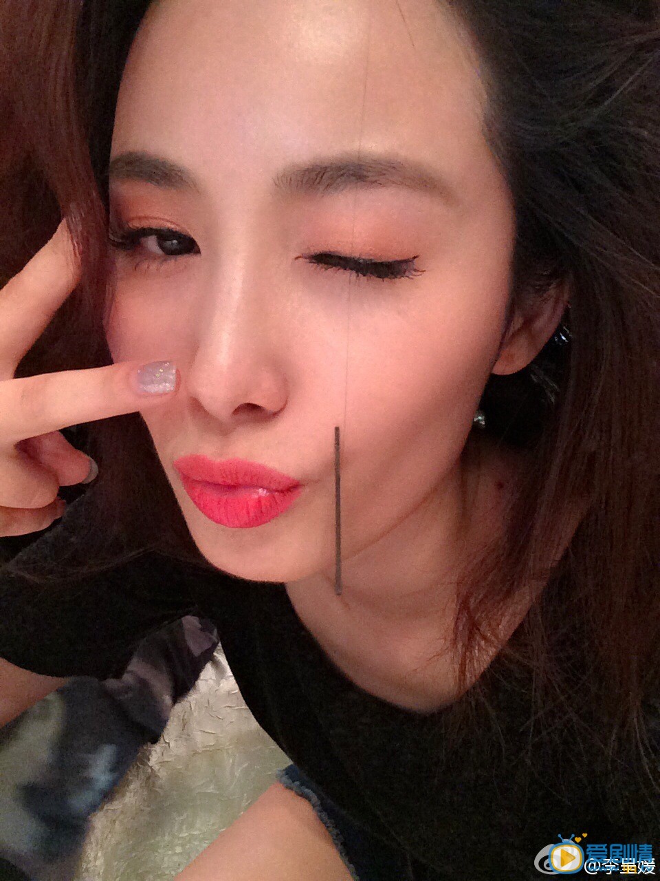 李呈媛嘟嘴卖萌照
 李呈媛高清写真_李呈媛高清剧照