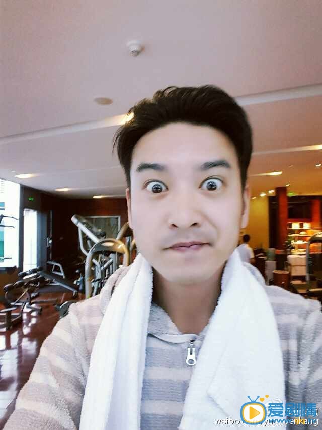 袁文康生活照
 袁文康高清写真_袁文康高清剧照