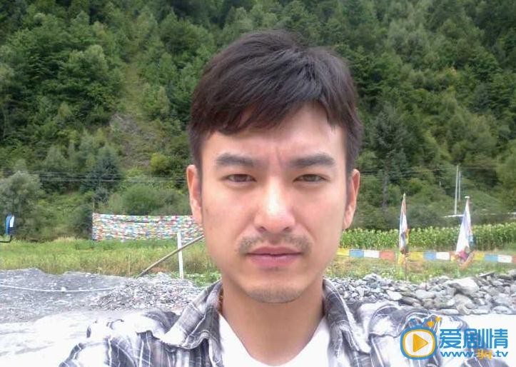 袁文康生活照
 袁文康高清写真_袁文康高清剧照