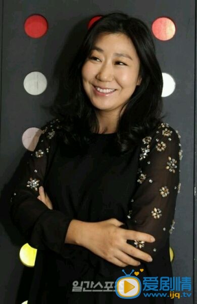 罗美兰活动照
 罗美兰高清写真_罗美兰高清剧照