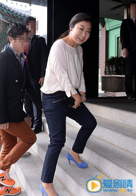 罗美兰活动照
 罗美兰高清写真_罗美兰高清剧照