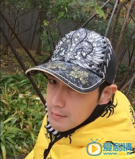 张智尧生活照
 张智尧高清写真_张智尧高清剧照