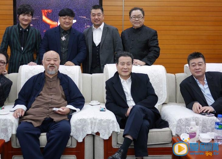 许文广活动照
 许文广高清写真_许文广高清剧照