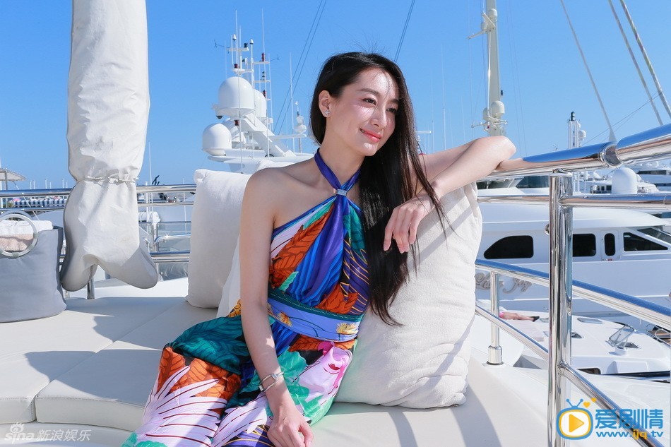 董维嘉个人写真
 董维嘉高清写真_董维嘉高清剧照