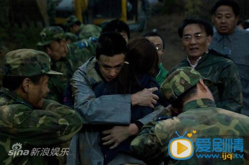 周一围《独家披露》剧照
 周一围高清写真_周一围高清剧照