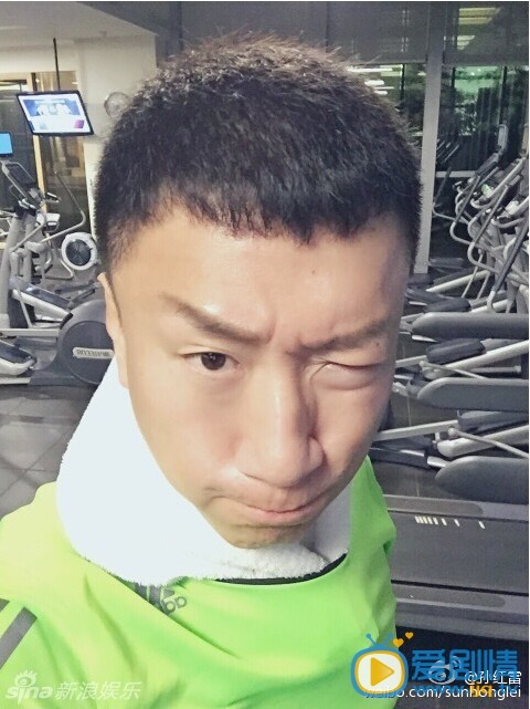孙红雷自拍照
 孙红雷高清写真_孙红雷高清剧照