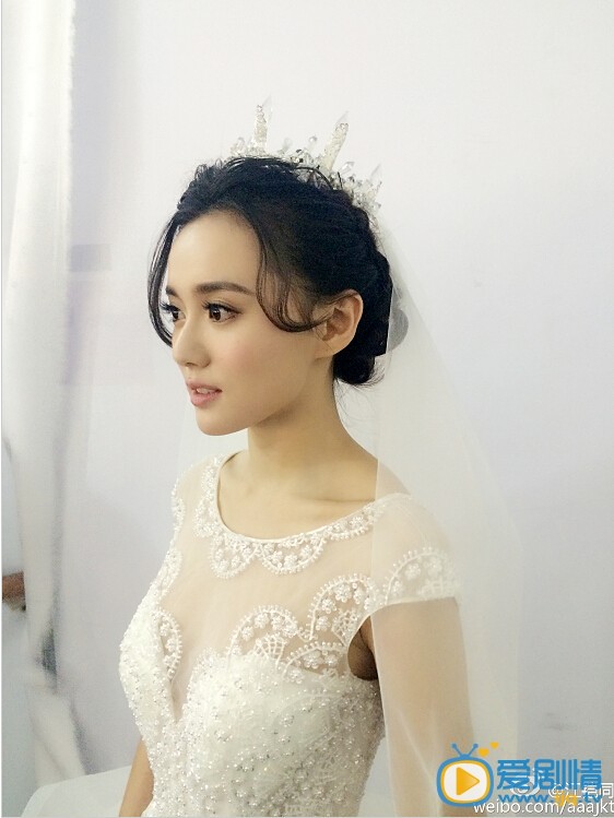 江铠同T台婚纱秀
 江铠同高清写真_江铠同高清剧照