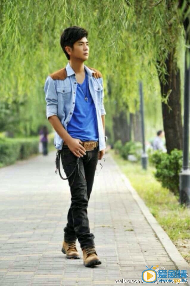 张晓龙绅士型男写真
 张晓龙高清写真_张晓龙高清剧照