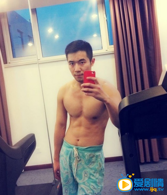 李德功常生活照
 李德功常高清写真_李德功常高清剧照