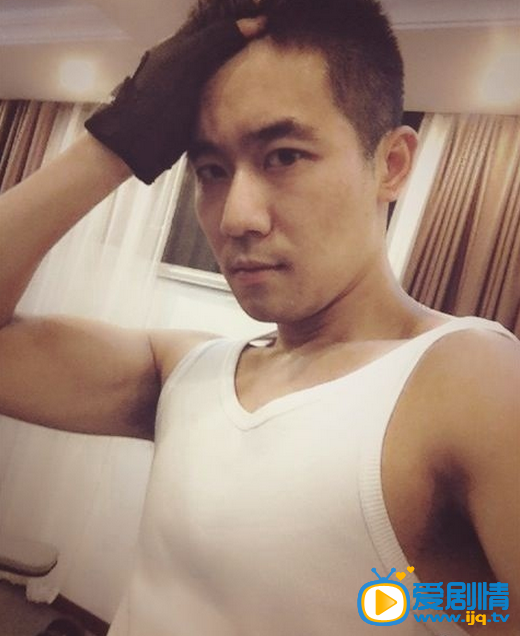 李德功常生活照
 李德功常高清写真_李德功常高清剧照