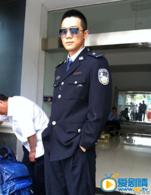 李德功常生活照
 李德功常高清写真_李德功常高清剧照