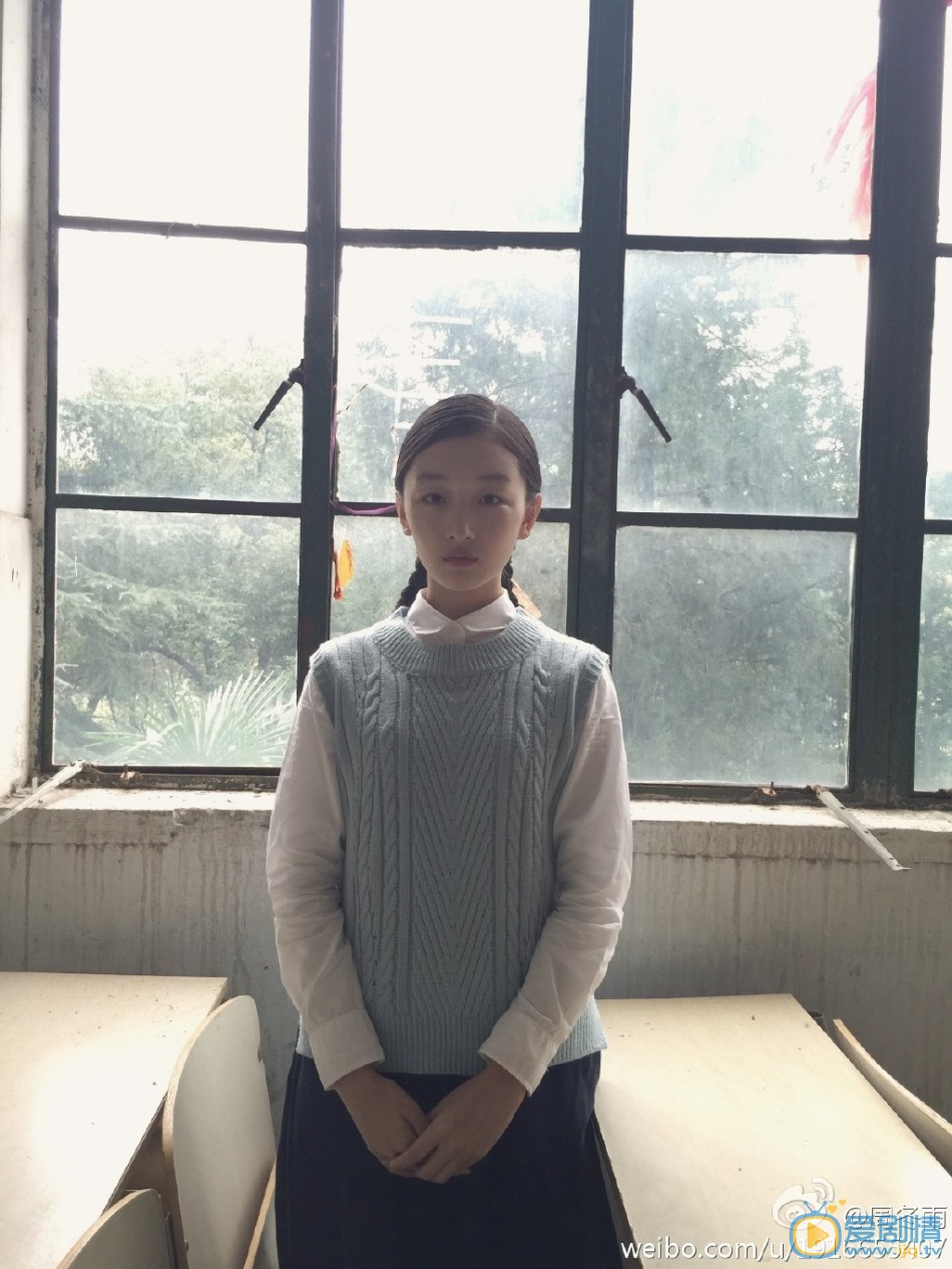 周冬雨生活照
 周冬雨高清写真_周冬雨高清剧照