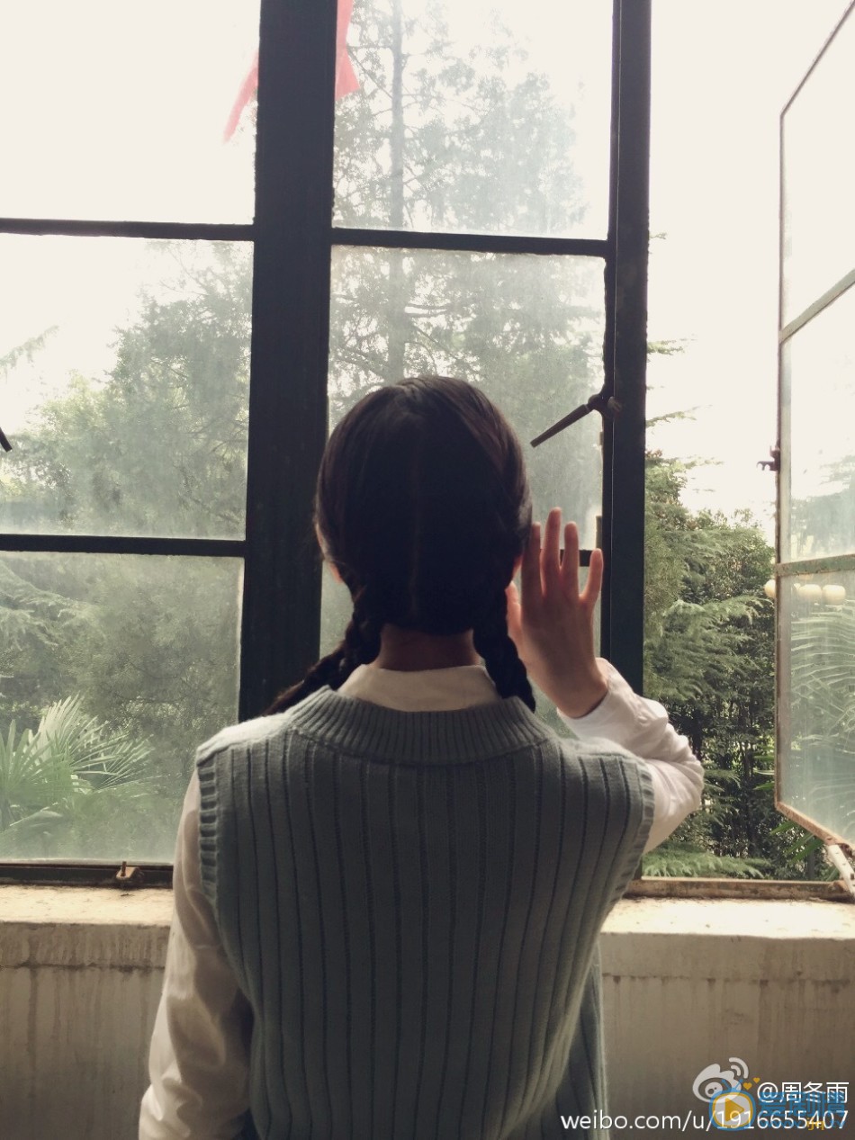 周冬雨生活照
 周冬雨高清写真_周冬雨高清剧照