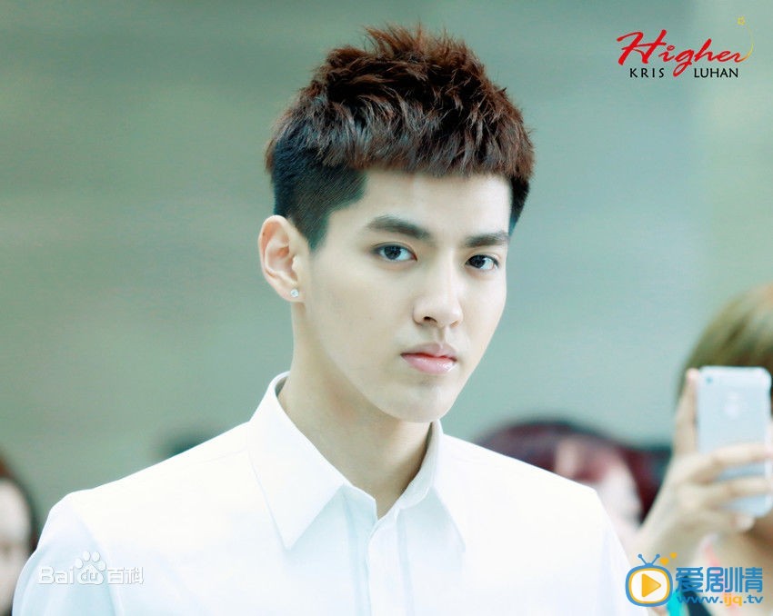 吴亦凡白衬衫校草照
 吴亦凡高清写真_吴亦凡高清剧照