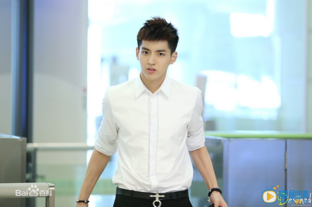 吴亦凡白衬衫校草照
 吴亦凡高清写真_吴亦凡高清剧照