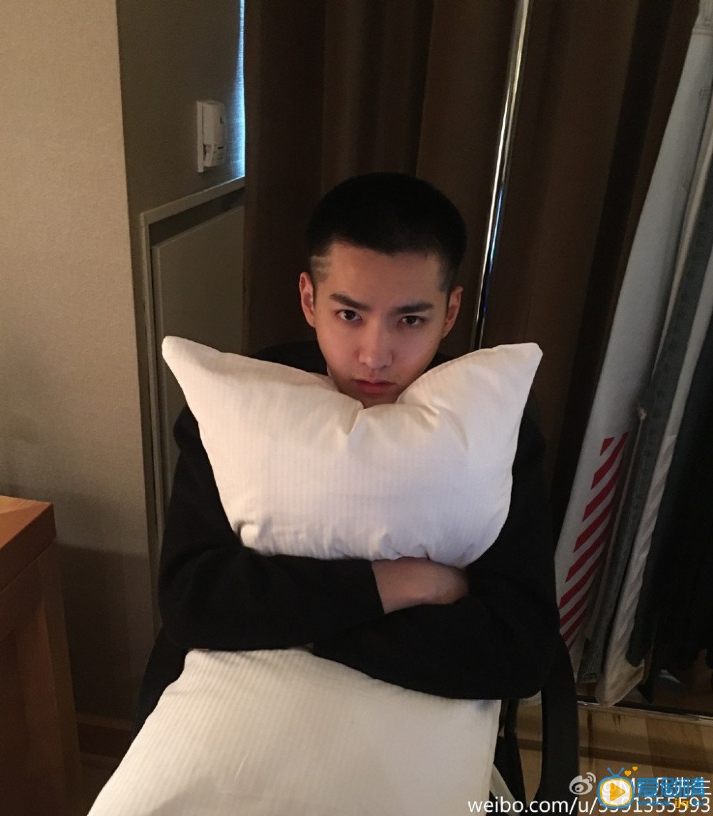 吴亦凡生活照
 吴亦凡高清写真_吴亦凡高清剧照