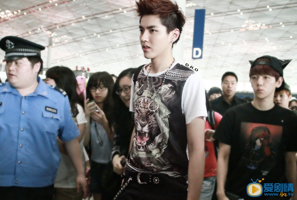 吴亦凡机场抓拍
 吴亦凡高清写真_吴亦凡高清剧照