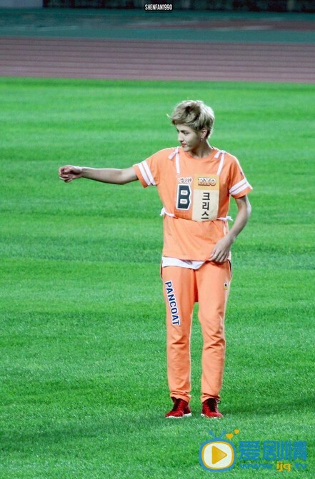 吴亦凡打篮球照
 吴亦凡高清写真_吴亦凡高清剧照