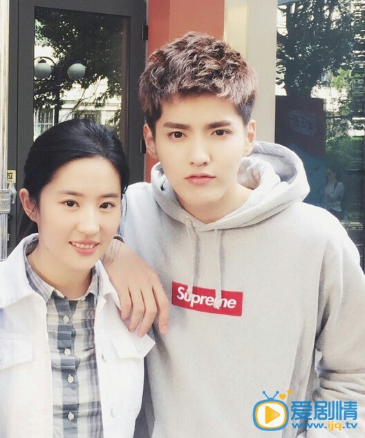吴亦凡《原来你也在这里》剧照
 吴亦凡高清写真_吴亦凡高清剧照