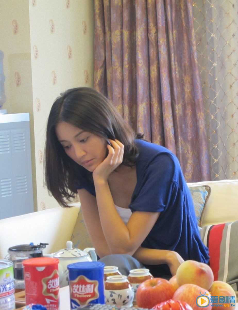 张歆艺《先结婚后恋爱》剧照
 张歆艺高清写真_张歆艺高清剧照