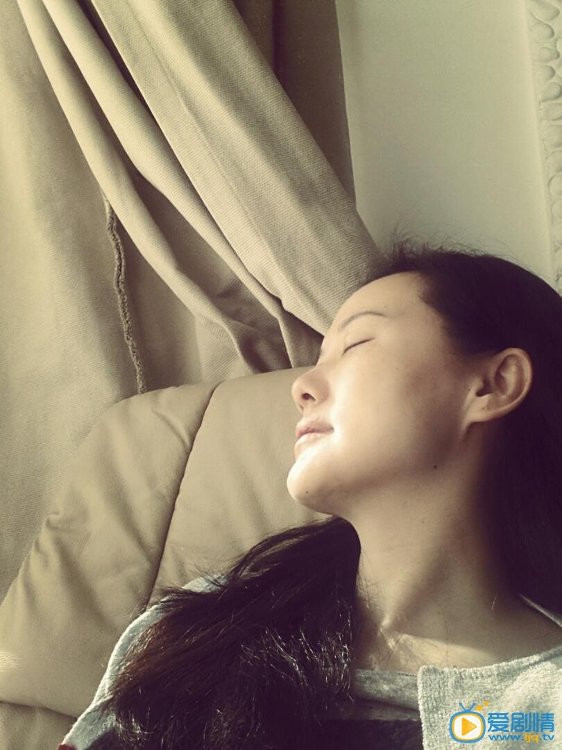 咏梅素颜照
 咏梅高清写真_咏梅高清剧照