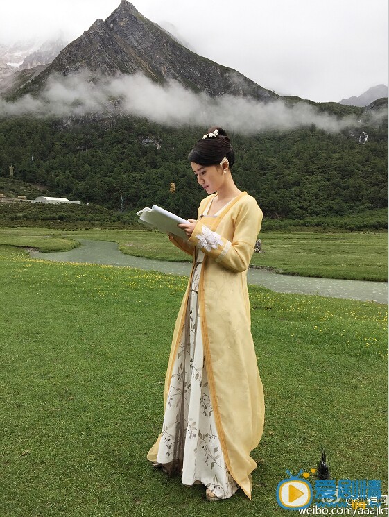 江铠同《青丘狐传说》剧照饰飞月
 江铠同高清写真_江铠同高清剧照
