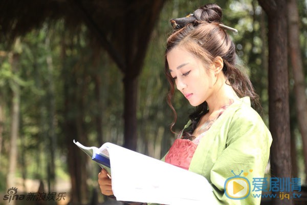 李依晓剧照
 李依晓高清写真_李依晓高清剧照