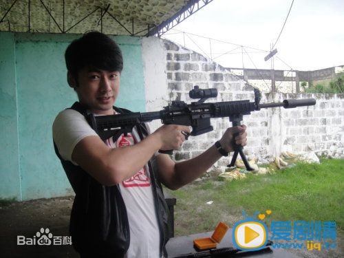 刘恩旭生活照
 刘恩旭高清写真_刘恩旭高清剧照