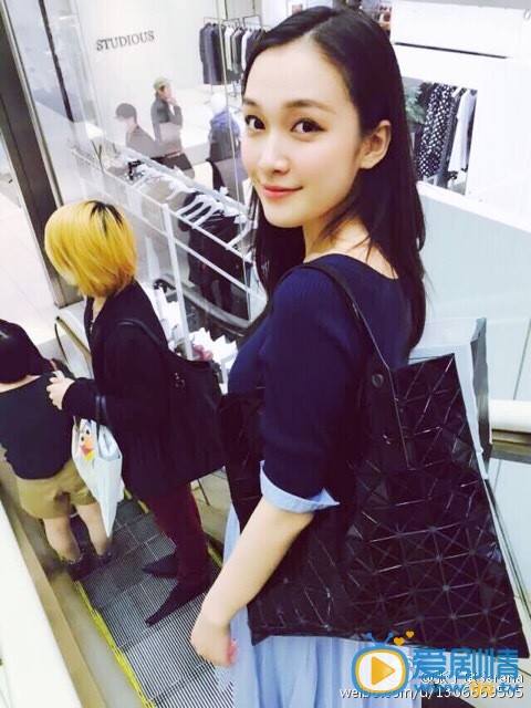 张子琪生活照
 张子琪高清写真_张子琪高清剧照