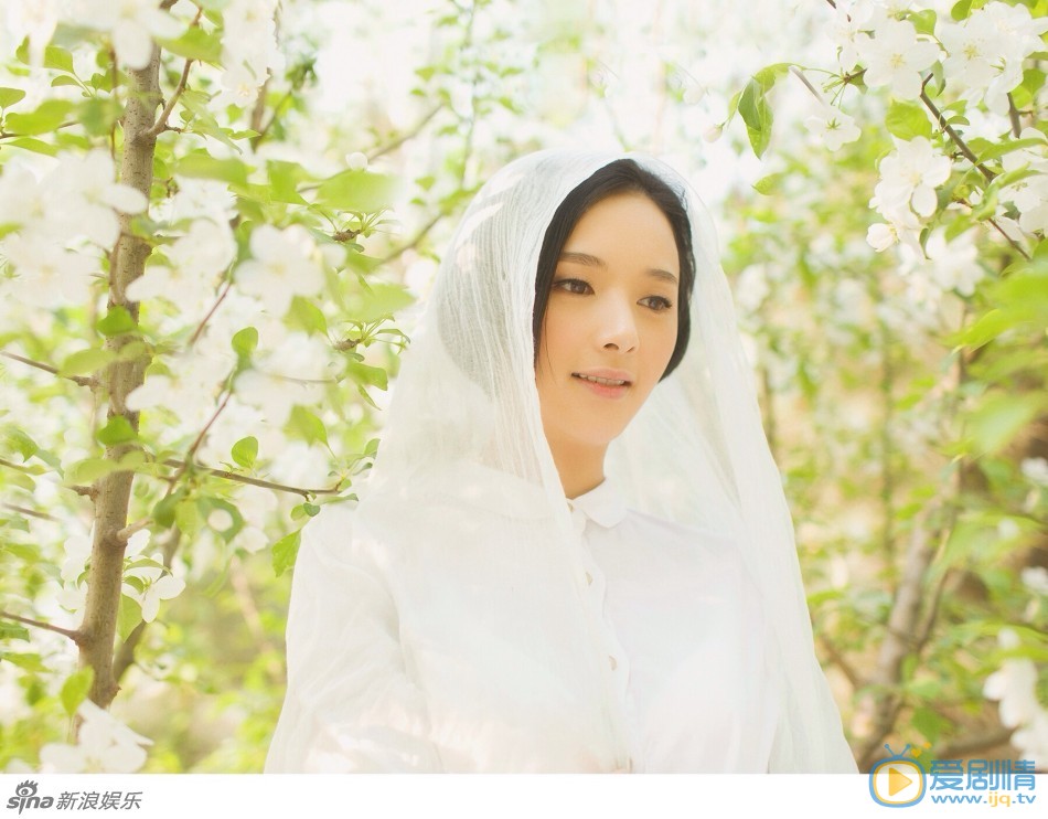 李依玲花漾写真
 李依玲高清写真_李依玲高清剧照