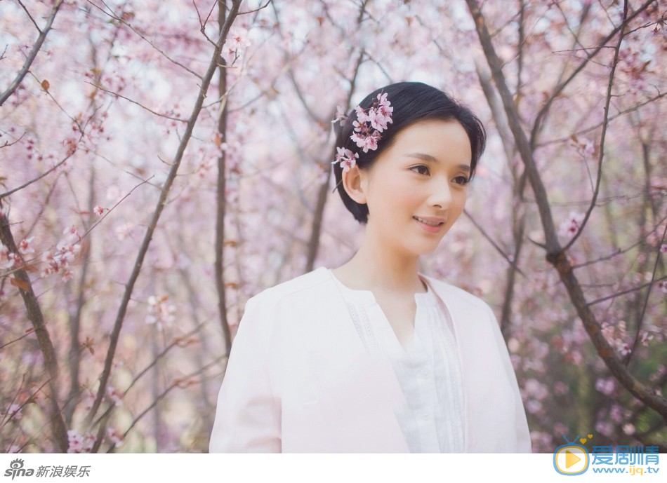 李依玲花漾写真
 李依玲高清写真_李依玲高清剧照