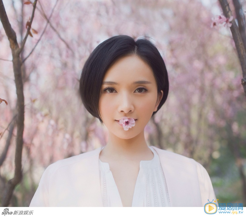 李依玲花漾写真
 李依玲高清写真_李依玲高清剧照