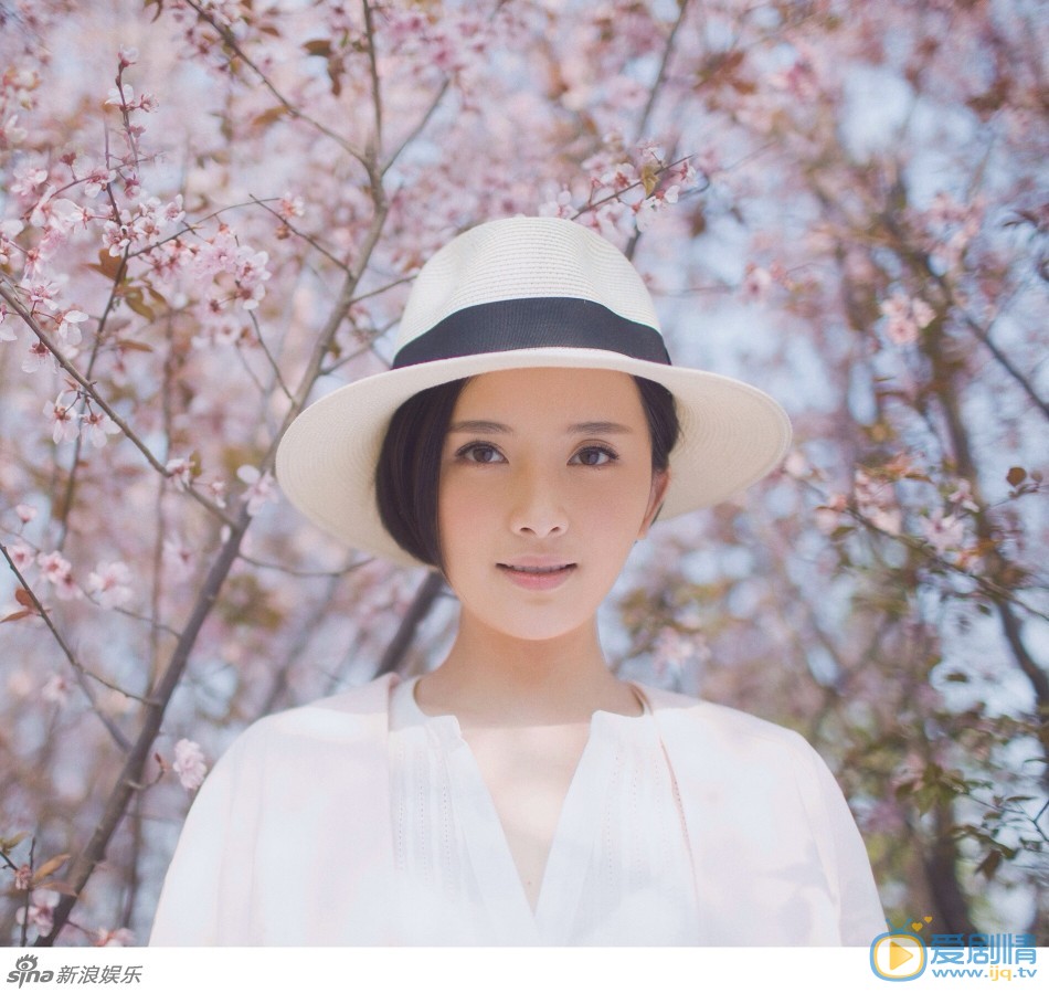 李依玲高清写真照片