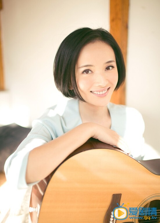 李依玲清纯写真
 李依玲高清写真_李依玲高清剧照